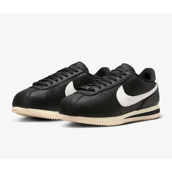 Nike Cortez 23 Premium LeatherWomen's size 5.5 NIB Black ***missing Lid *** - Picture 1 of 10